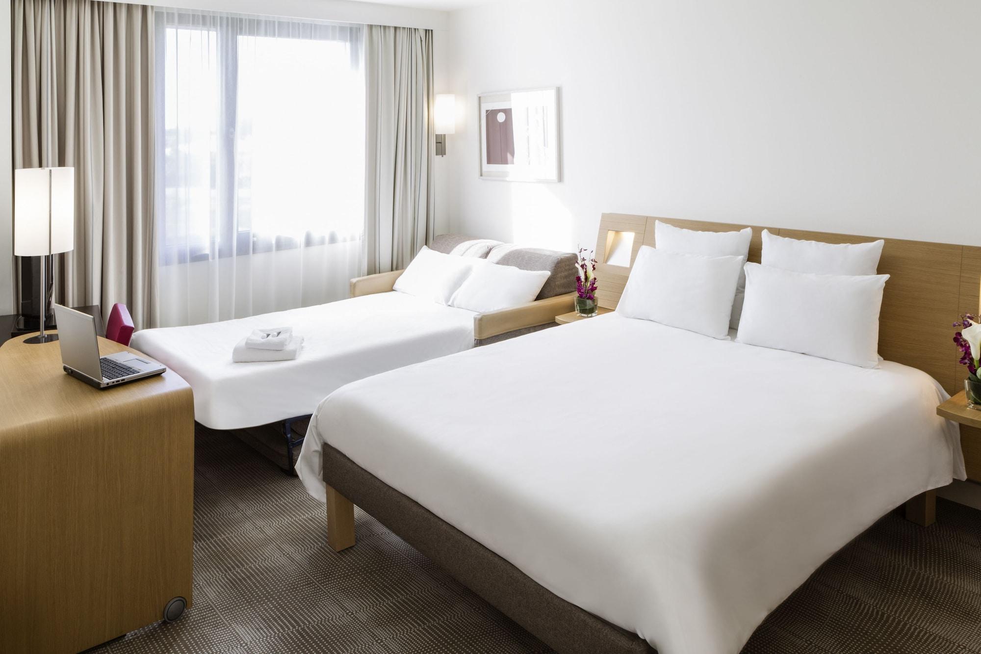 Novotel Centre Hotel