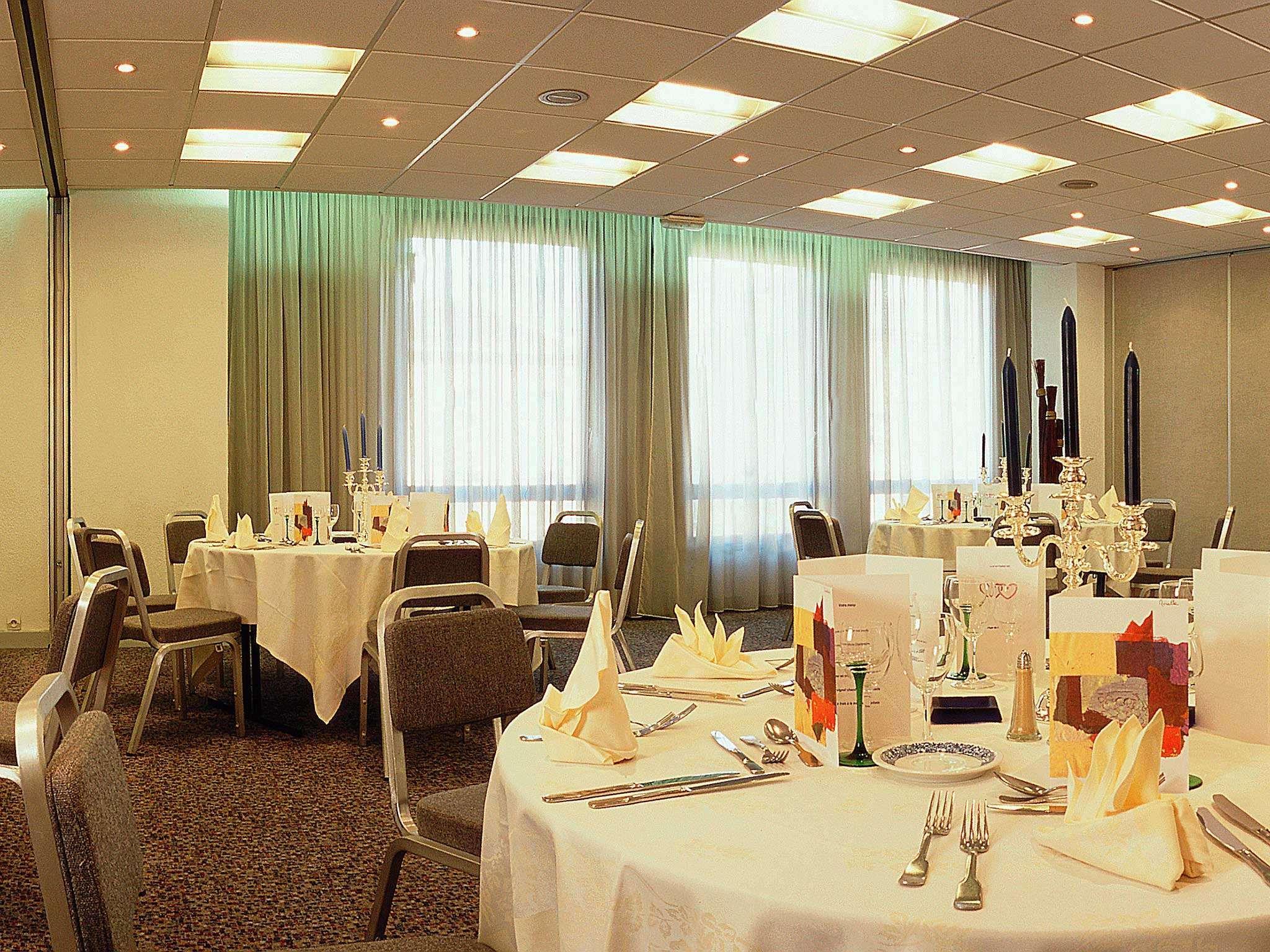 Novotel Centre Hotel